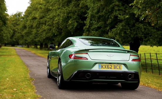2014-aston-martin-vanquish-01